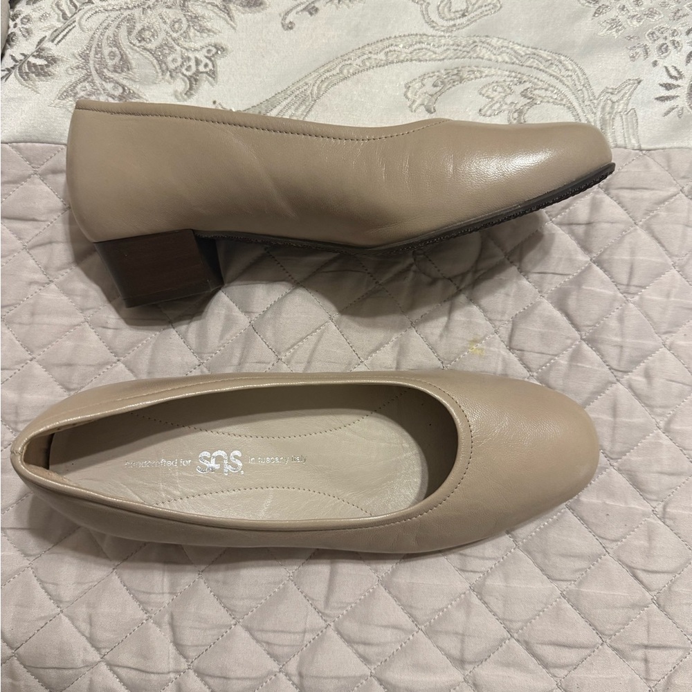 Chic Beige Women's Heels